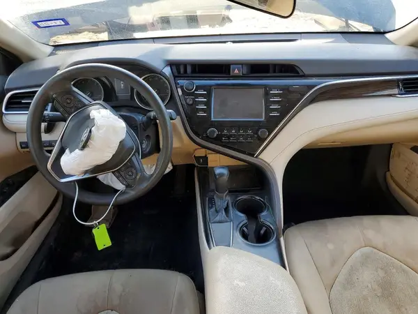 4T1B11HK0JU527804 2018 TOYOTA CAMRY - Image 8