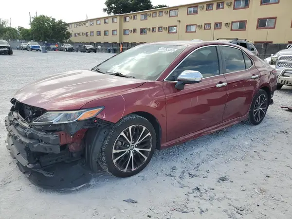 4T1B11HK0JU529200 2018 TOYOTA CAMRY - Image 1