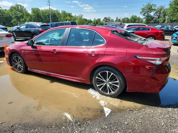 4T1B11HK0JU531478 2018 TOYOTA CAMRY - Image 2