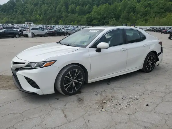 4T1B11HK0JU534610 2018 TOYOTA CAMRY - Image 1