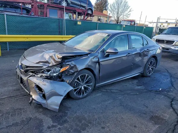 4T1B11HK0JU535823 2018 TOYOTA CAMRY - Image 1
