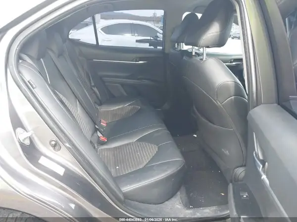 4T1B11HK0JU536471 2018 TOYOTA CAMRY - Image 8