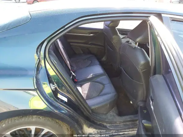 4T1B11HK0JU537197 2018 TOYOTA CAMRY - Image 8