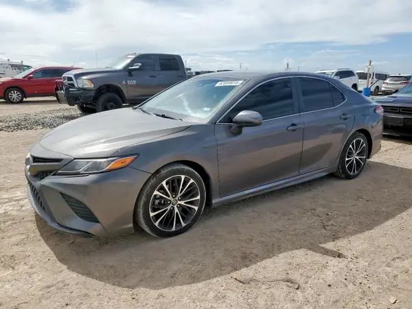 4T1B11HK0JU539063 2018 TOYOTA CAMRY - Image 1