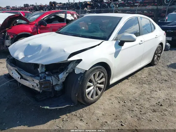 4T1B11HK0JU540441 2018 TOYOTA CAMRY - Image 2