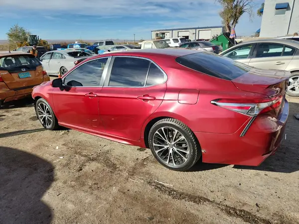 4T1B11HK0JU540536 2018 TOYOTA CAMRY - Image 2