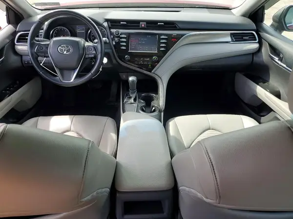 4T1B11HK0JU543081 2018 TOYOTA CAMRY - Image 8