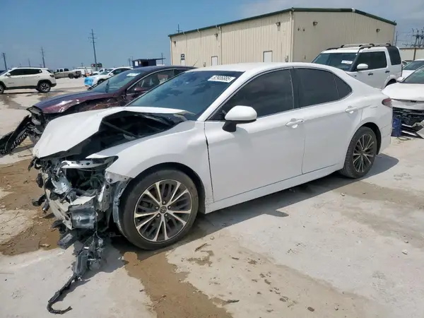 4T1B11HK0JU544537 2018 TOYOTA CAMRY - Image 1