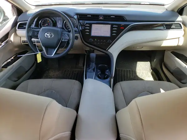 4T1B11HK0JU547597 2018 TOYOTA CAMRY - Image 8