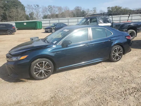 4T1B11HK0JU548832 2018 TOYOTA CAMRY - Image 1