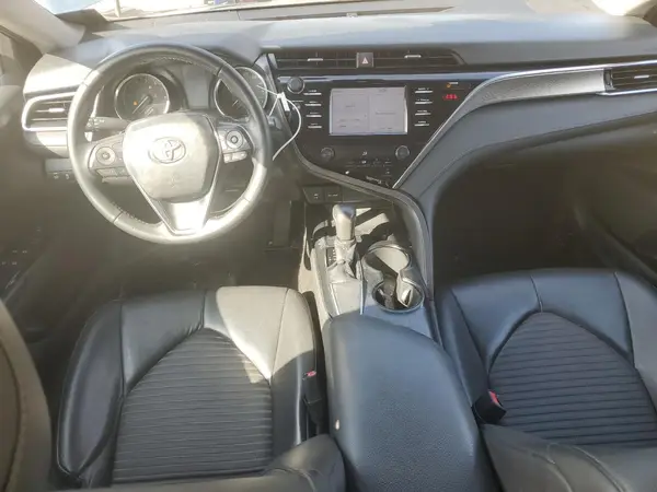 4T1B11HK0JU548832 2018 TOYOTA CAMRY - Image 8