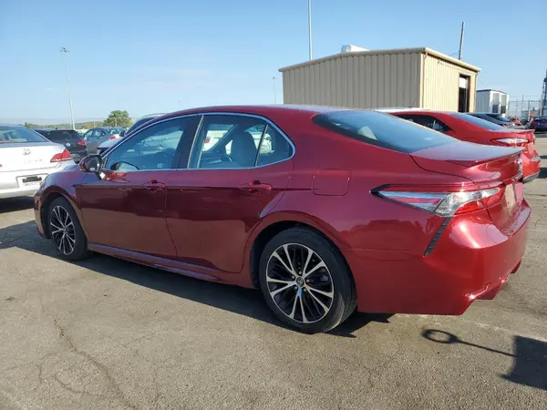 4T1B11HK0JU550371 2018 TOYOTA CAMRY - Image 2