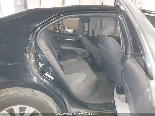 4T1B11HK0JU550497 2018 TOYOTA CAMRY - Image 8