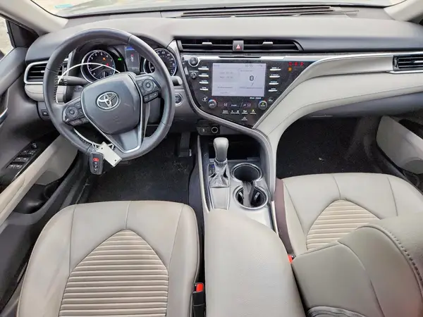 4T1B11HK0JU553268 2018 TOYOTA CAMRY - Image 8