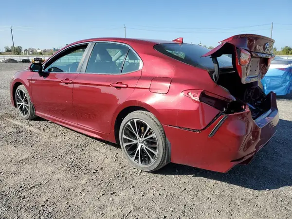 4T1B11HK0JU553884 2018 TOYOTA CAMRY - Image 2