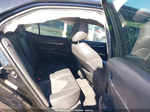 4T1B11HK0JU554971 2018 TOYOTA CAMRY - Image 8