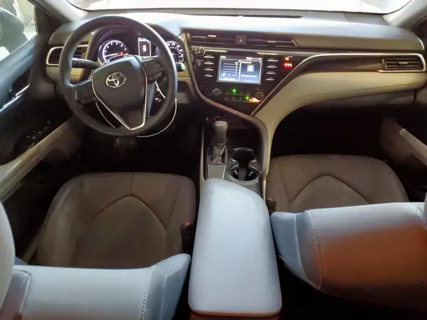 4T1B11HK0JU558051 2018 TOYOTA CAMRY - Image 8