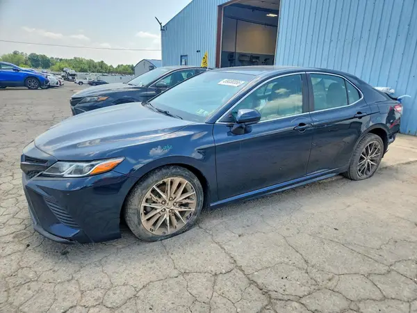 4T1B11HK0JU559247 2018 TOYOTA CAMRY - Image 1