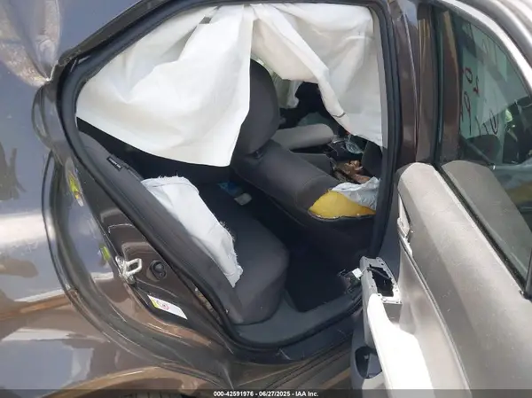 4T1B11HK0JU559670 2018 TOYOTA CAMRY - Image 8