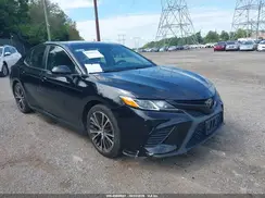 4T1B11HK0JU560575 2018 TOYOTA CAMRY