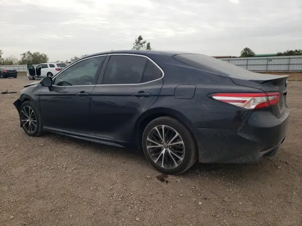 4T1B11HK0JU569633 2018 TOYOTA CAMRY - Image 2