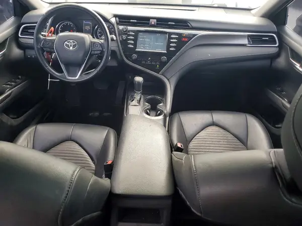 4T1B11HK0JU569891 2018 TOYOTA CAMRY - Image 8