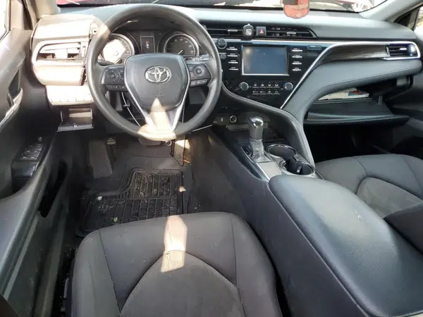 4T1B11HK0JU572208 2018 TOYOTA CAMRY - Image 8