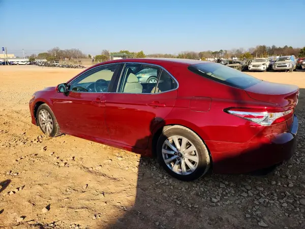 4T1B11HK0JU572712 2018 TOYOTA CAMRY - Image 2