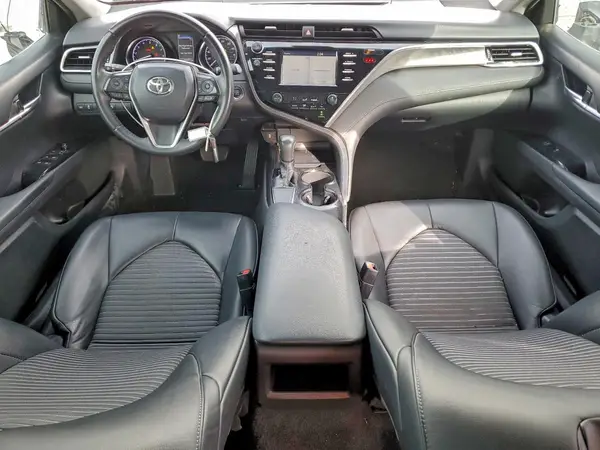 4T1B11HK0JU573911 2018 TOYOTA CAMRY - Image 8