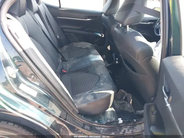 4T1B11HK0JU575013 2018 TOYOTA CAMRY - Image 8