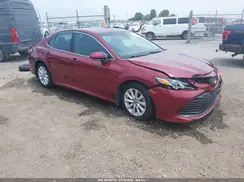 4T1B11HK0JU576114 2018 TOYOTA CAMRY