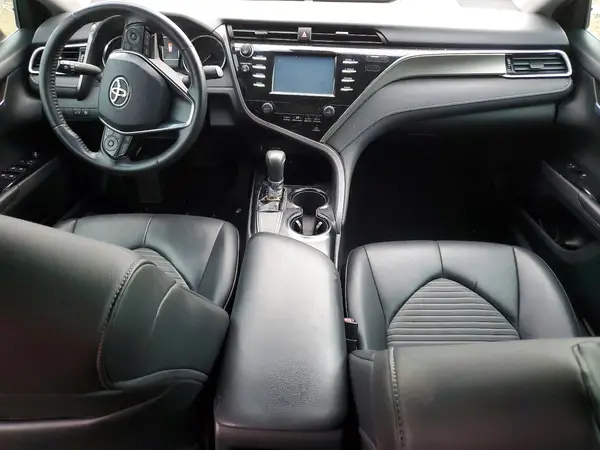 4T1B11HK0JU577411 2018 TOYOTA CAMRY - Image 8