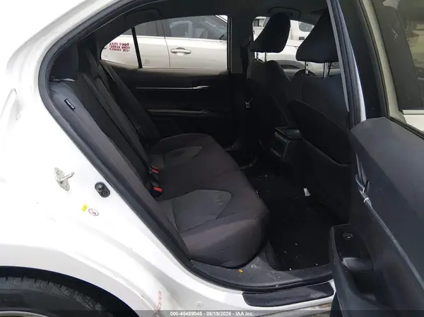 4T1B11HK0JU579630 2018 TOYOTA CAMRY - Image 8