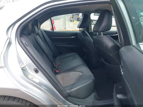 4T1B11HK0JU580891 2018 TOYOTA CAMRY - Image 8