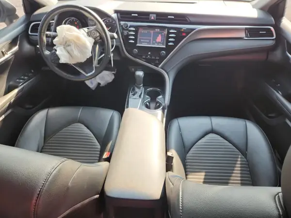 4T1B11HK0JU584794 2018 TOYOTA CAMRY - Image 8