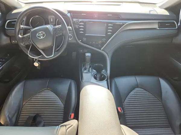 4T1B11HK0JU587498 2018 TOYOTA CAMRY - Image 8