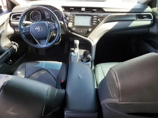 4T1B11HK0JU589221 2018 TOYOTA CAMRY - Image 8