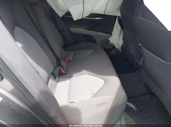 4T1B11HK0JU589901 2018 TOYOTA CAMRY - Image 8