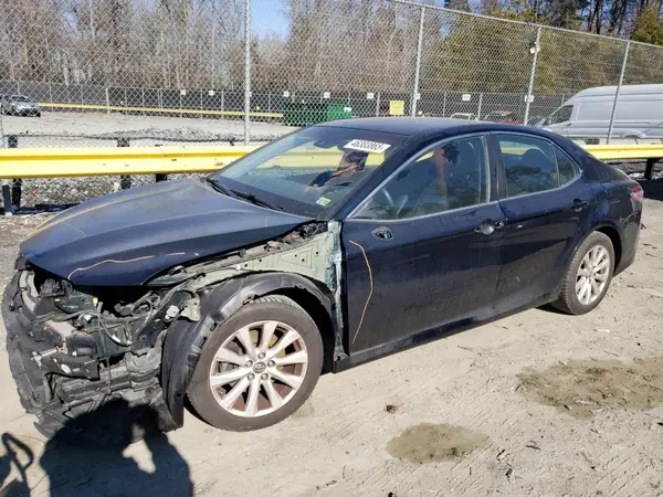 4T1B11HK0JU593737 2018 TOYOTA CAMRY - Image 1