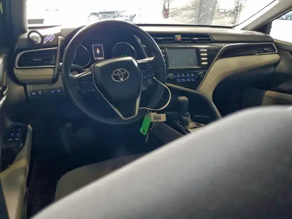 4T1B11HK0JU597951 2018 TOYOTA CAMRY - Image 8