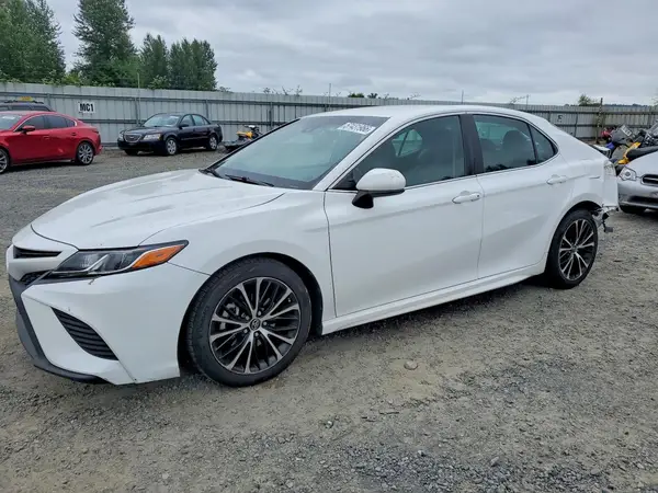 4T1B11HK0JU598291 2018 TOYOTA CAMRY - Image 1
