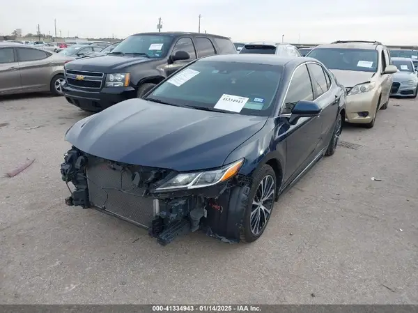 4T1B11HK0JU598954 2018 TOYOTA CAMRY - Image 2