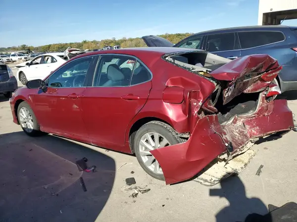 4T1B11HK0JU599537 2018 TOYOTA CAMRY - Image 2