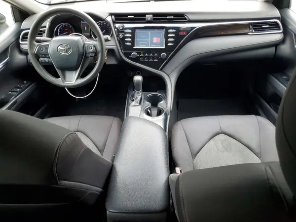 4T1B11HK0JU602811 2018 TOYOTA CAMRY - Image 8