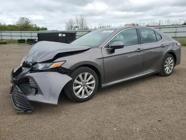 4T1B11HK0JU603313 2018 TOYOTA CAMRY - Image 1