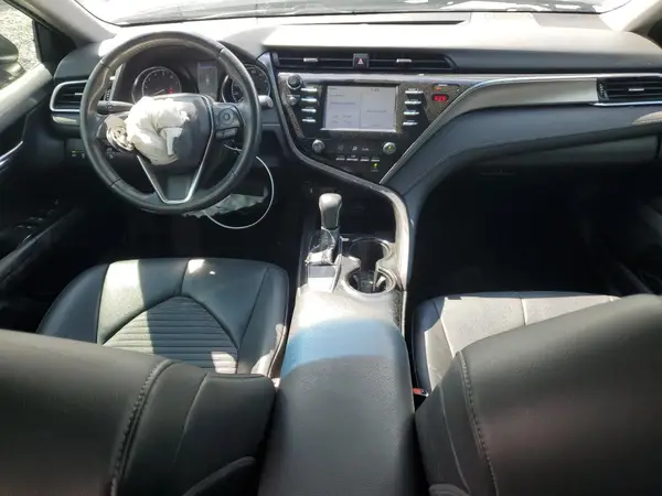 4T1B11HK0JU608057 2018 TOYOTA CAMRY - Image 8
