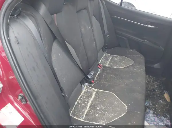 4T1B11HK0JU609743 2018 TOYOTA CAMRY - Image 8