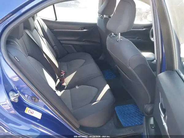 4T1B11HK0JU613999 2018 TOYOTA CAMRY - Image 8