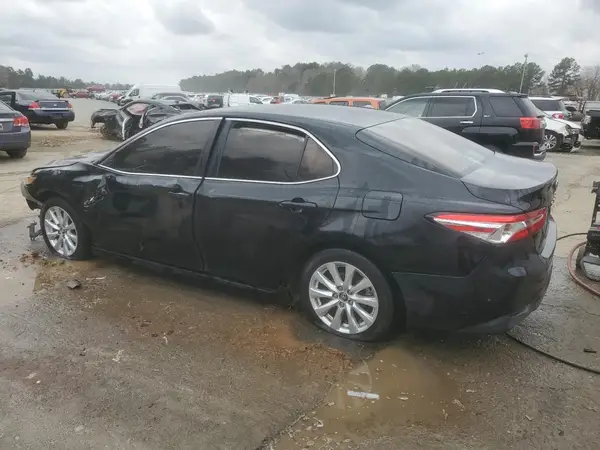 4T1B11HK0JU614196 2018 TOYOTA CAMRY - Image 2