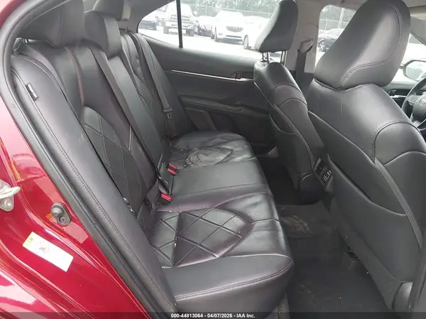 4T1B11HK0JU614800 2018 TOYOTA CAMRY - Image 8